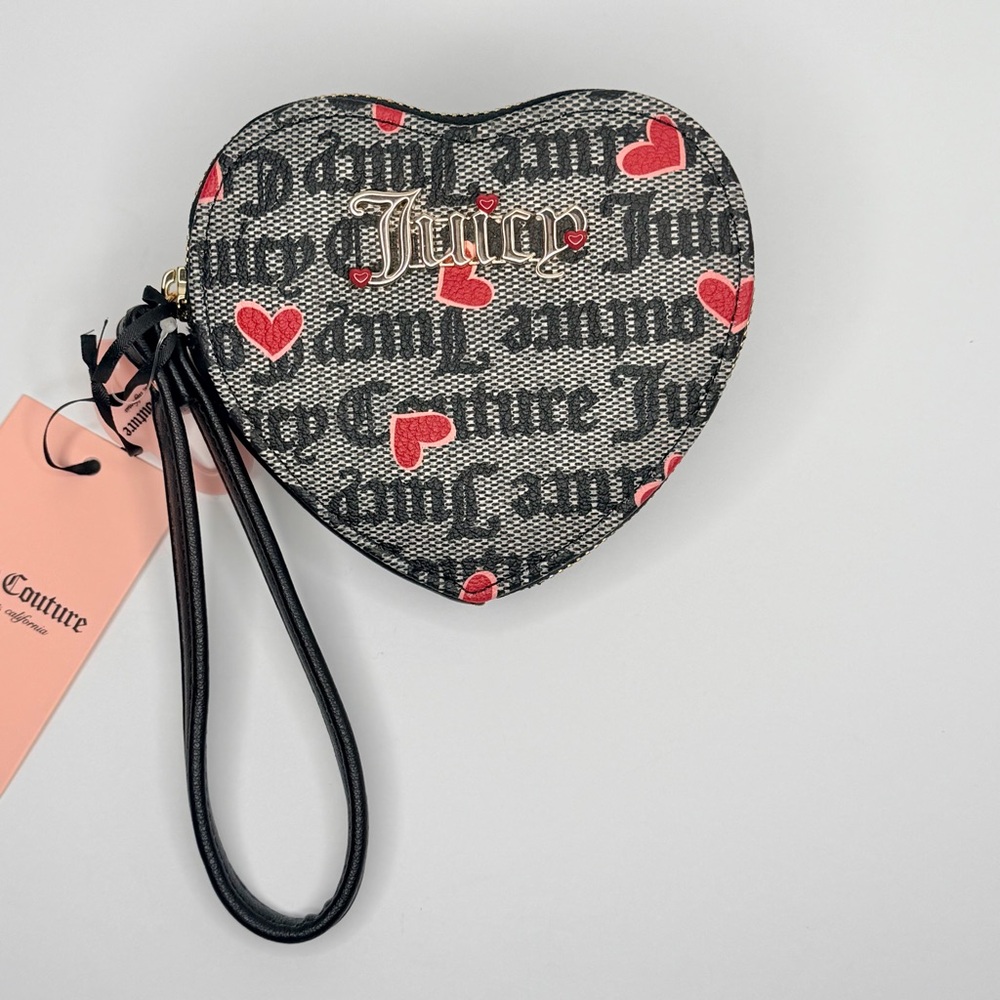 Juicy Couture Heart Juicy Heart Zip Around wristlet